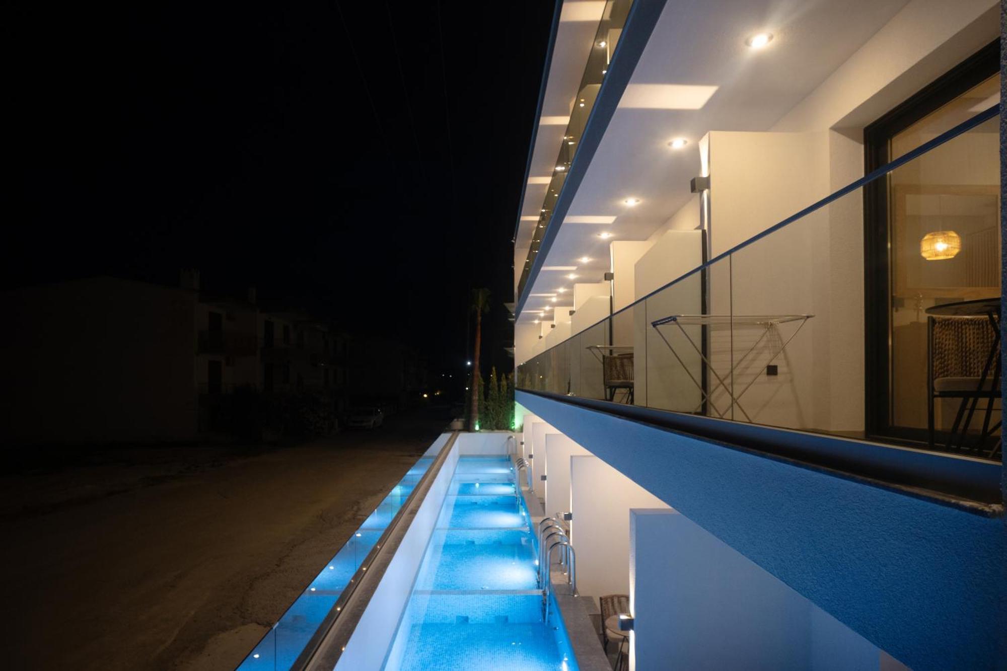 Luminous Luxury Living Aparthotel Kallithea  Kültér fotó