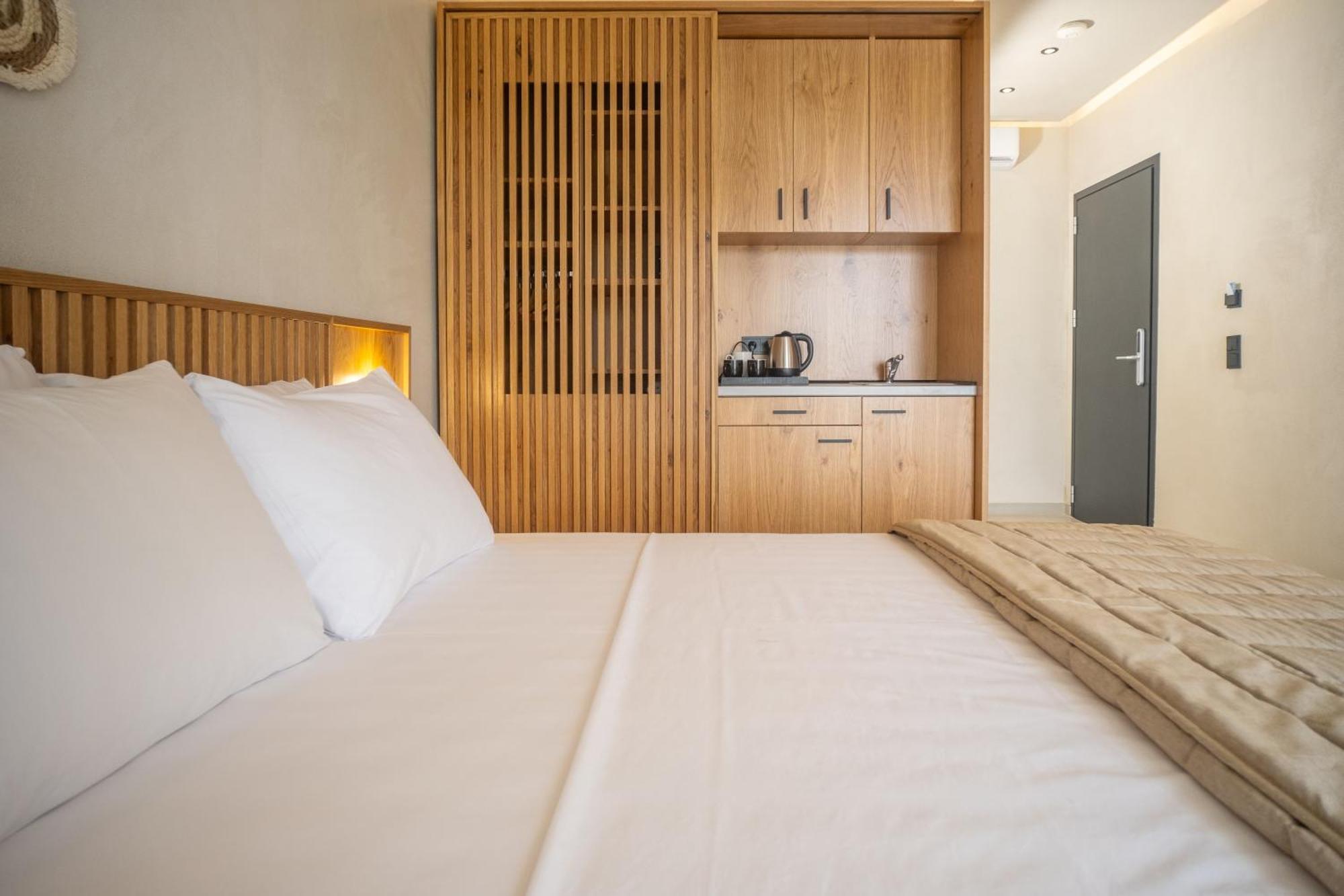 Luminous Luxury Living Aparthotel Kallithea  Kültér fotó