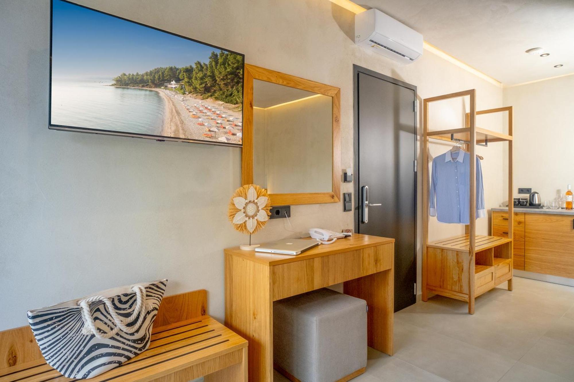 Luminous Luxury Living Aparthotel Kallithea  Kültér fotó