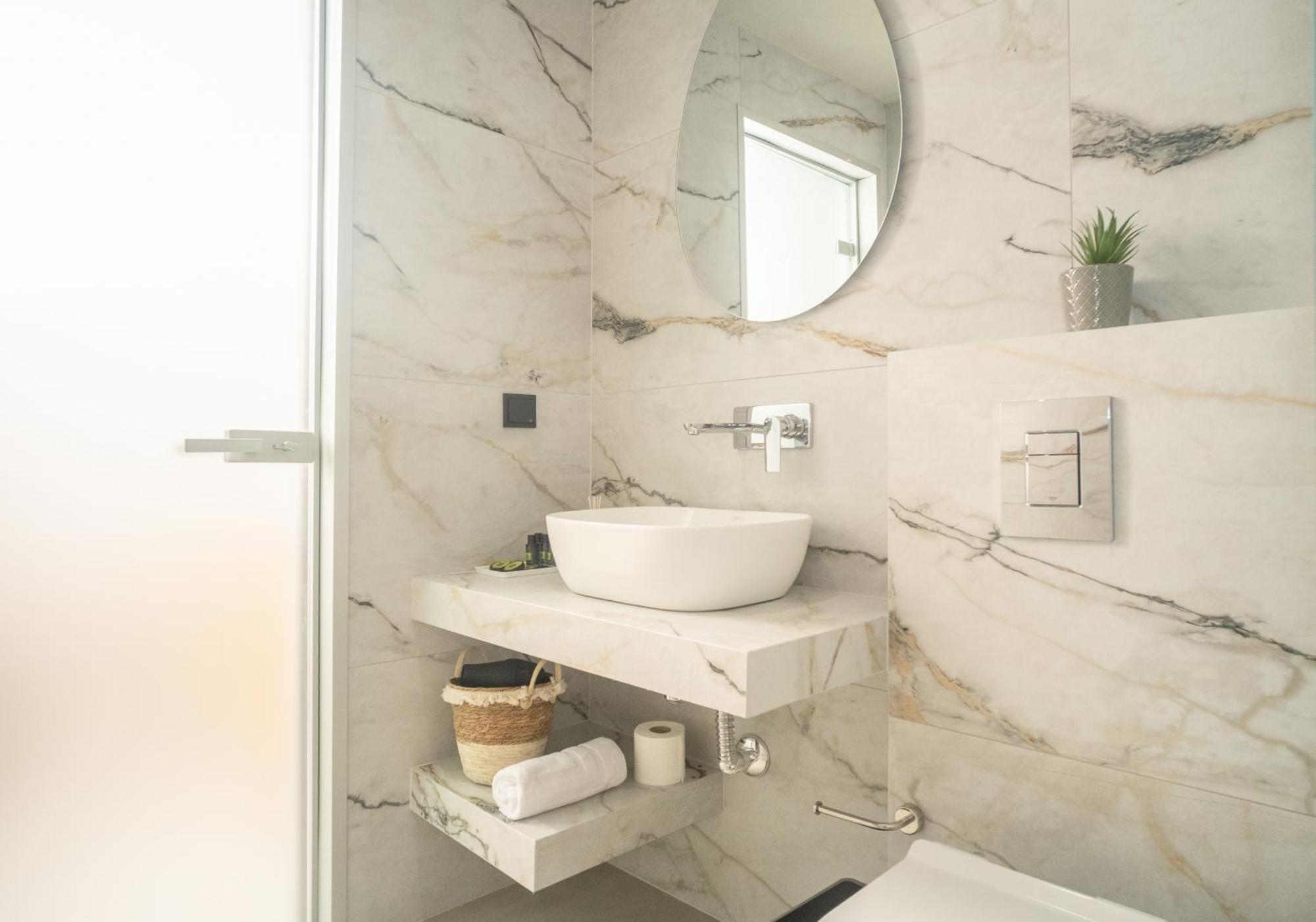 Luminous Luxury Living Aparthotel Kallithea  Kültér fotó